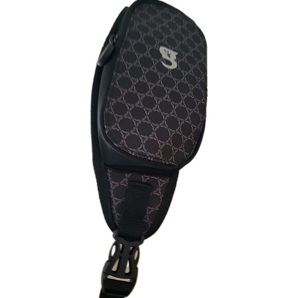 Geckobrands Sling Bag Padded adjustable strap with buckle large pockets EUC - Picture 3 of 10